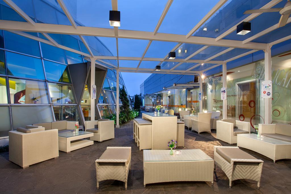 Harris Hotel & Convention Festival Citylink Bandung Eksteriør billede